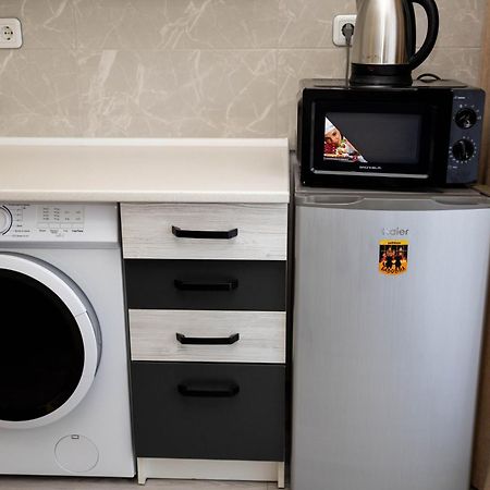Жк «Сонячний Квартал» Appartement Solochyn Buitenkant foto