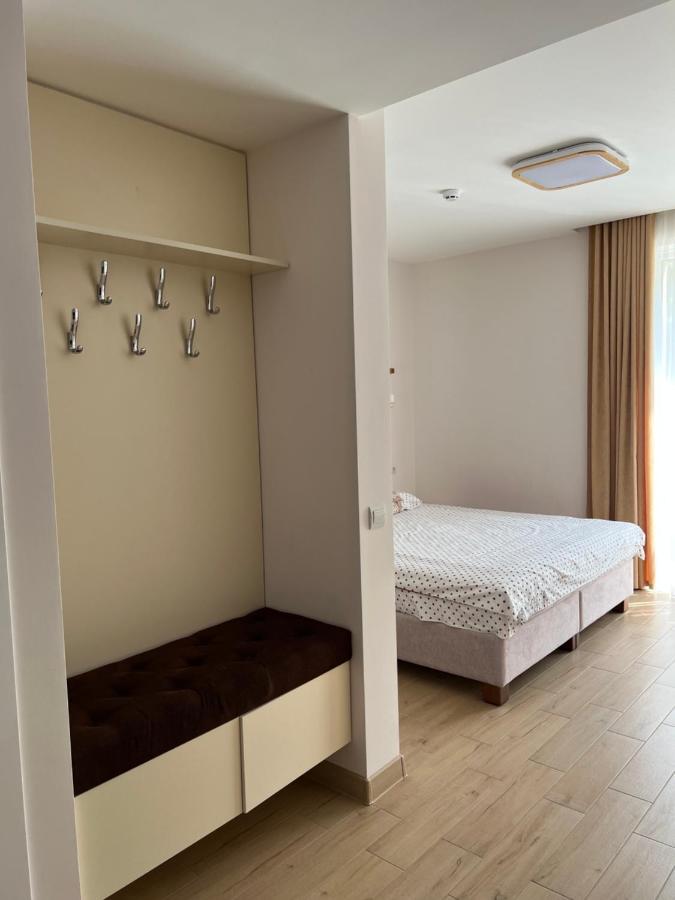 Жк «Сонячний Квартал» Appartement Solochyn Buitenkant foto