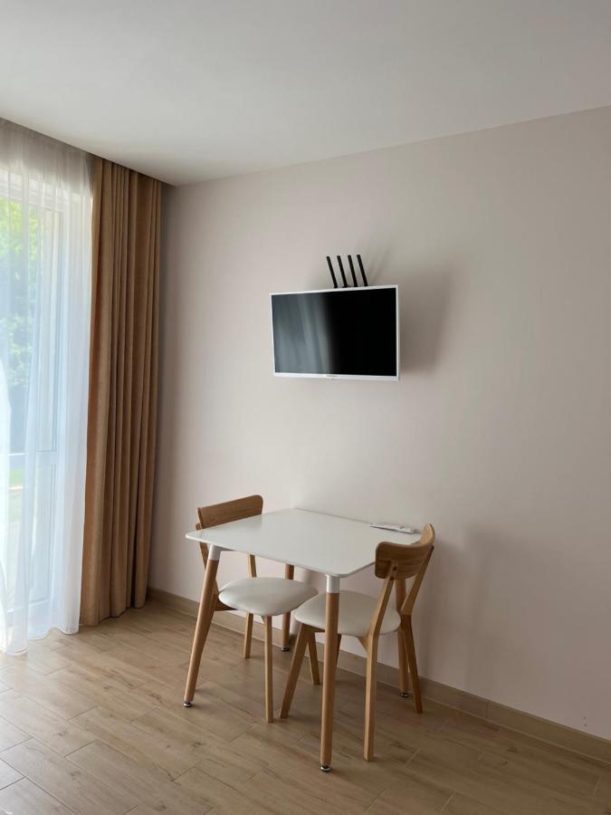 Жк «Сонячний Квартал» Appartement Solochyn Buitenkant foto