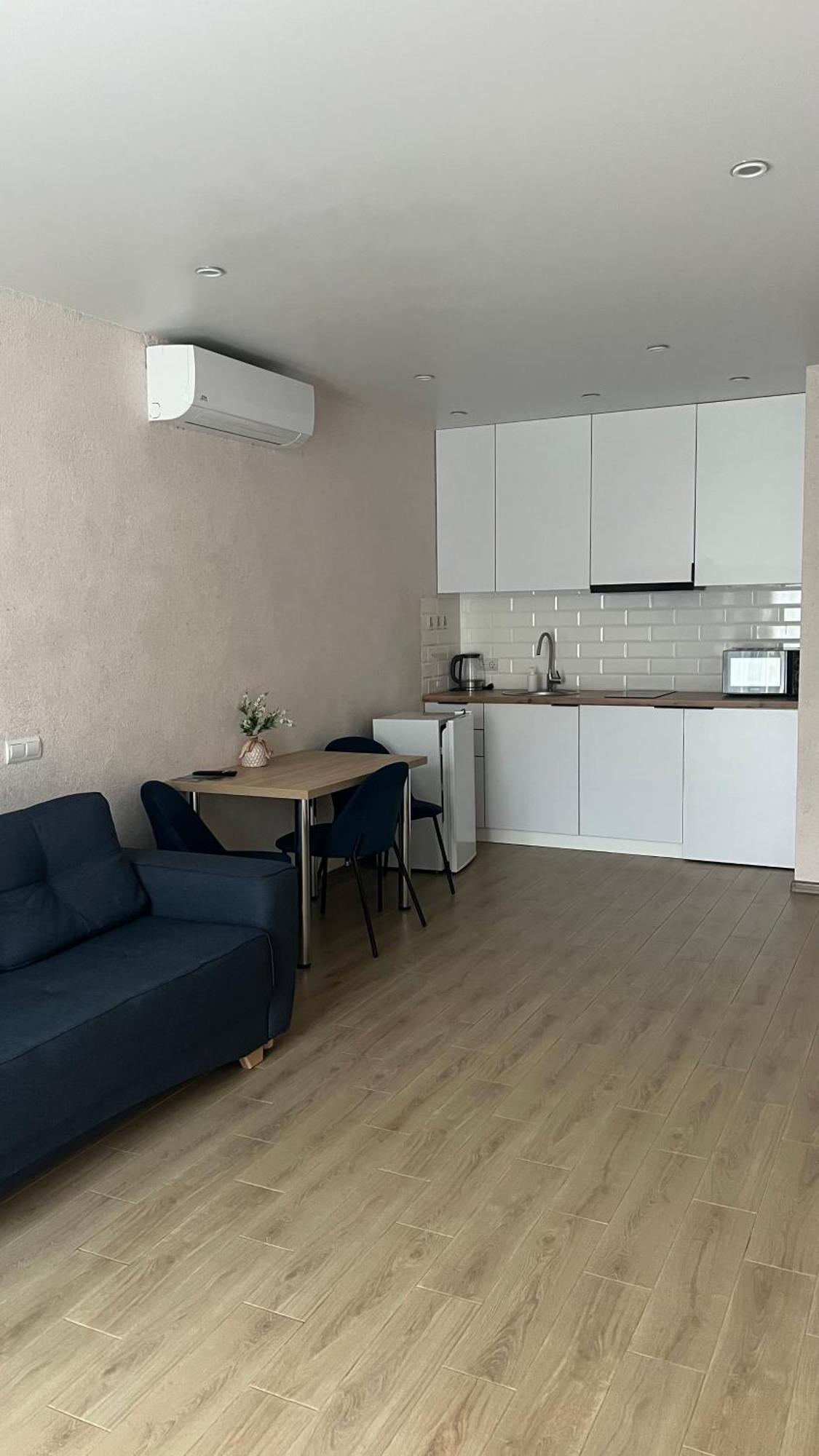Жк «Сонячний Квартал» Appartement Solochyn Buitenkant foto