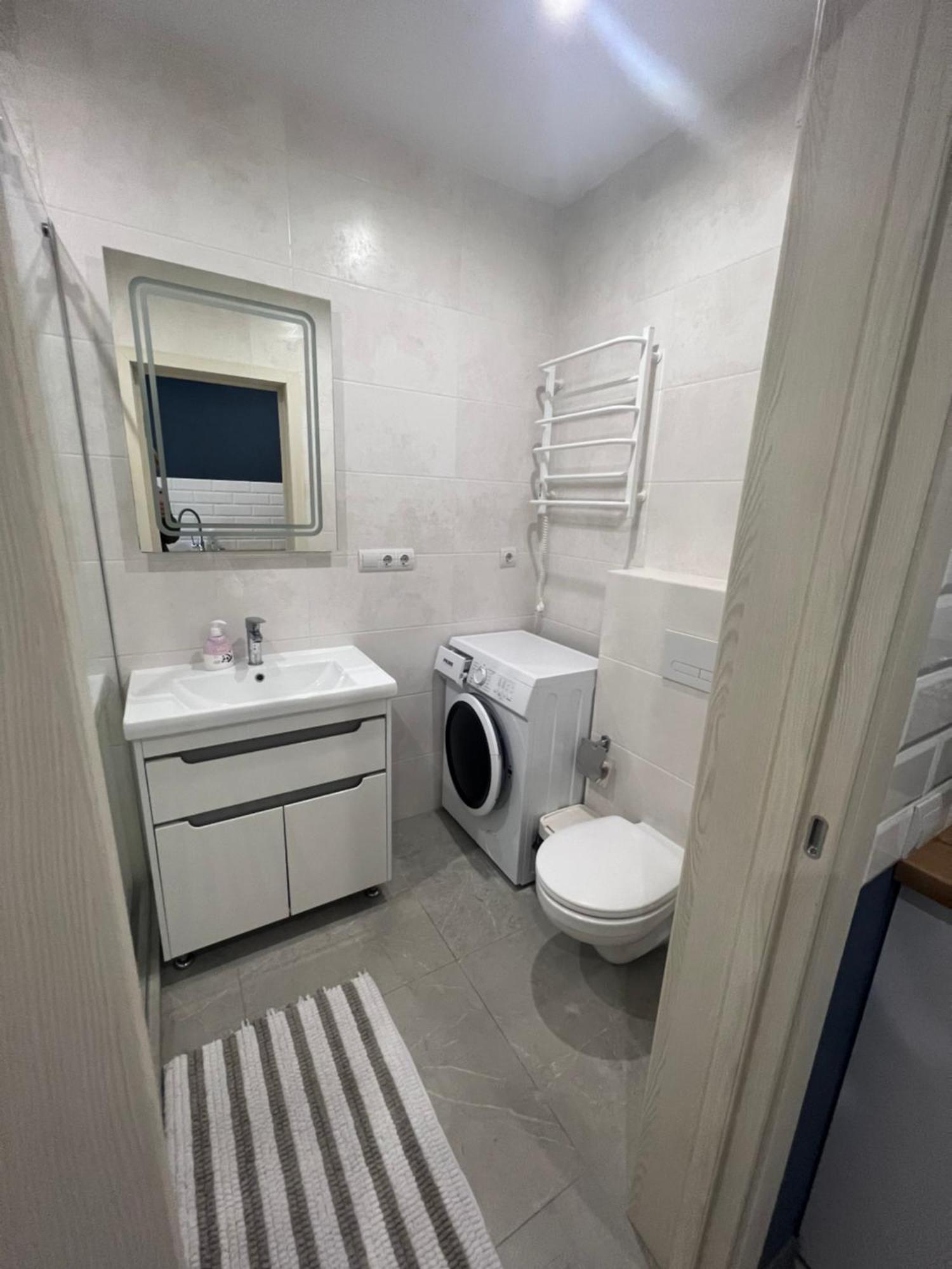 Жк «Сонячний Квартал» Appartement Solochyn Buitenkant foto