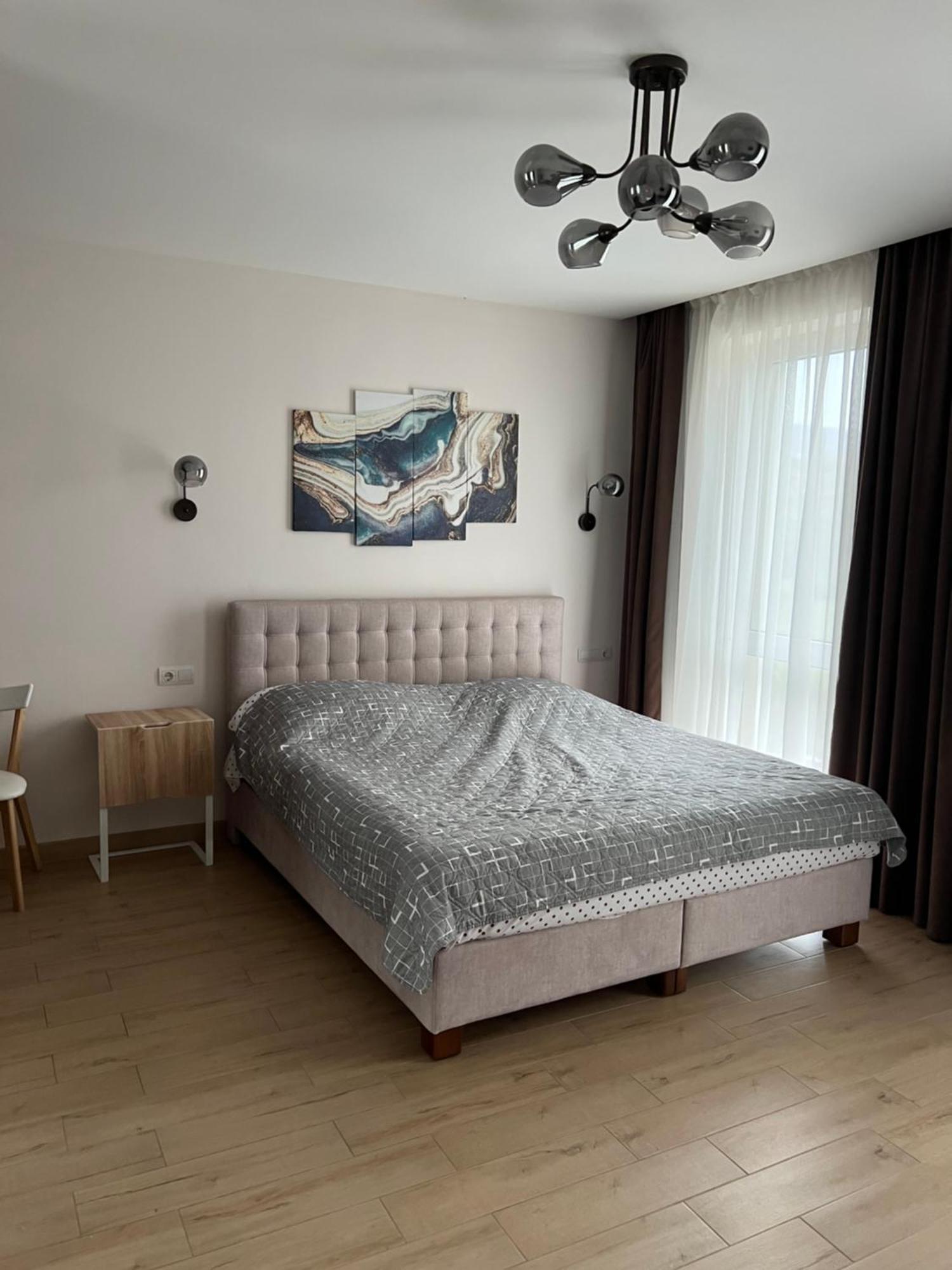 Жк «Сонячний Квартал» Appartement Solochyn Buitenkant foto