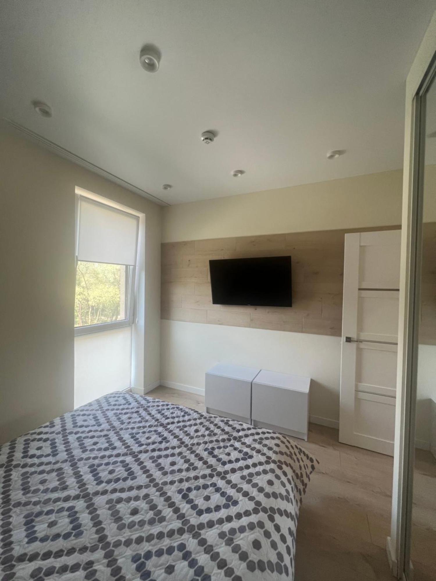 Жк «Сонячний Квартал» Appartement Solochyn Buitenkant foto